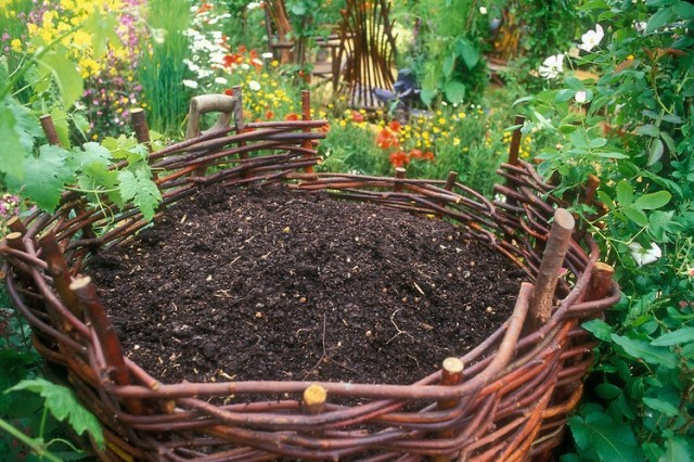 Wicker Compost Bin