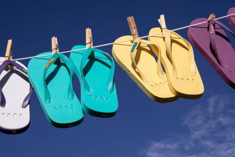 natural rubber flip flops
