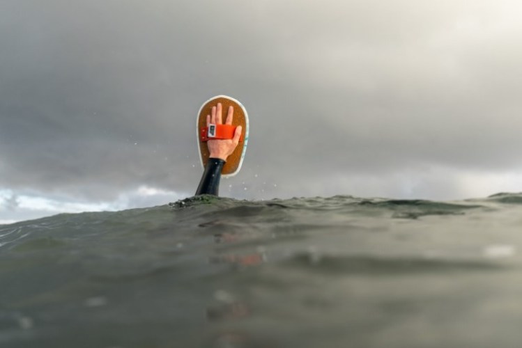 surfing hand plane made with recycled plastic